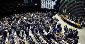 advogdo especialista em direito constitucional